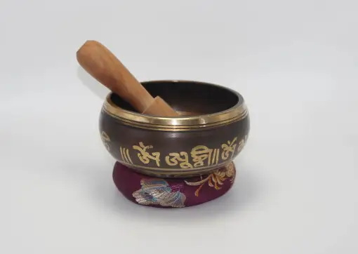 tibetan-mantra-carved-singing bowl-wholesaler-supplier-in-nepal-SB-18-3